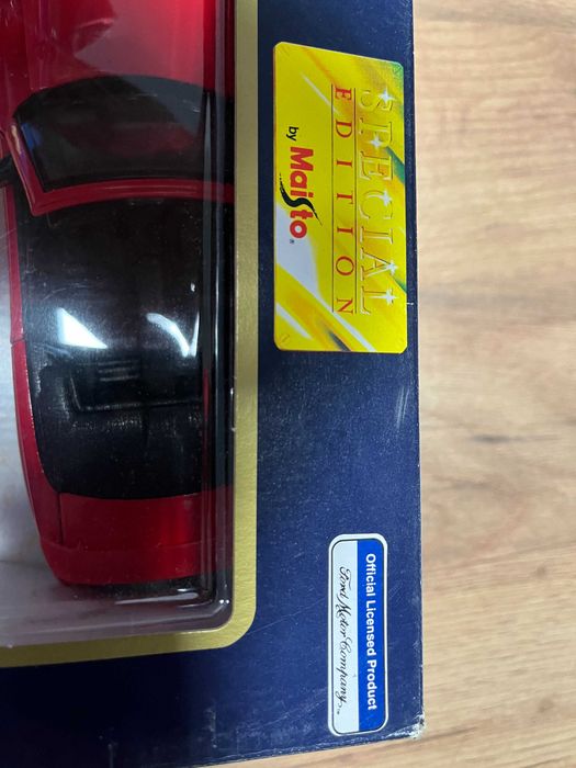 Метална колекционерска количкa FORD EXPLORER/MUSTNAG 1992г.Maisto 1:24