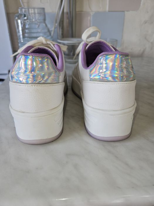 Кроссовки, спортивный