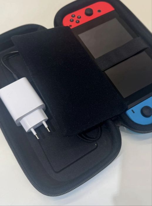 Nintendo Switch + accesorii + jocuri