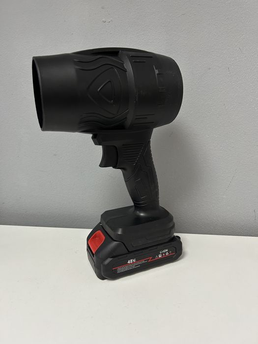 Suflanta de praf, Putere mare 180.00W / 48V