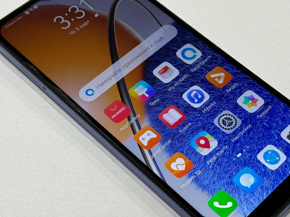 Huawei nova Y61 64GB 4GB RAM Dual / пукнат дисплей