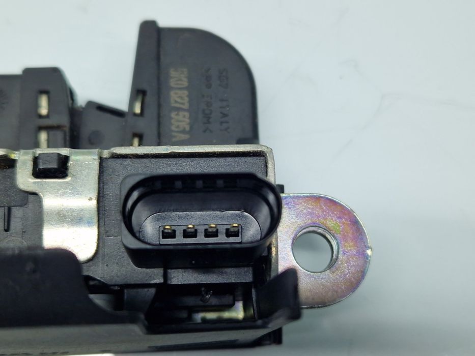 Broasca haion Volkswagen Golf 6 (5K1) [Fabr 2009-2013] 5K0827505A