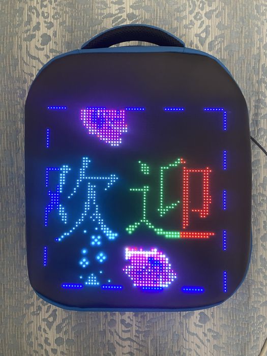 продаётся рюкзак с LED-экраном