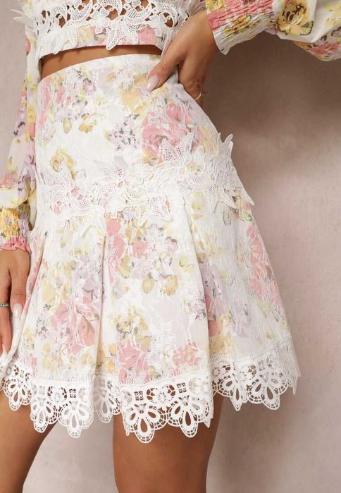 Set fusta si bluza cu dantela măsura L