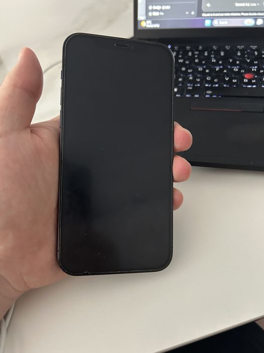 Продам Iphone 12 pro 128 gb в отличном состоянии