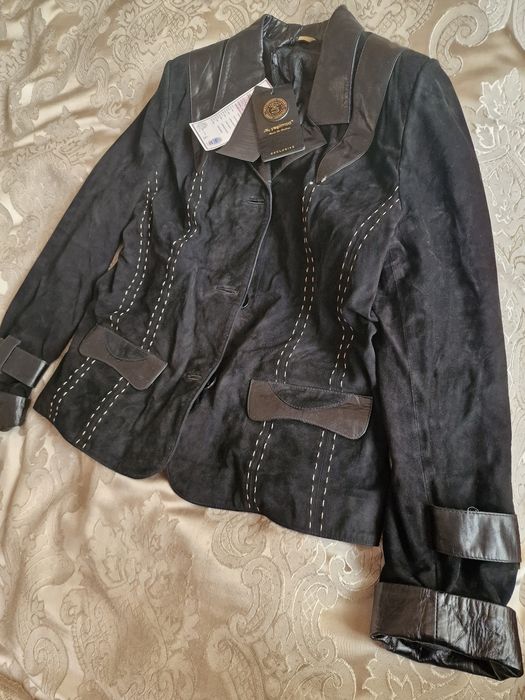 Пиджак женский ..