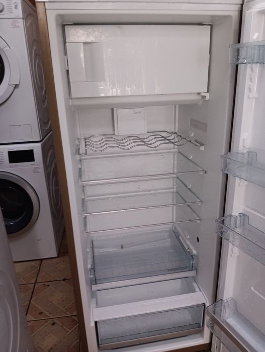 Хладилник с вътрешна камера Gorenje ретро дизайн 2 години гаранция!