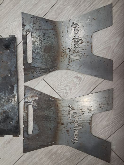 Мангал разборный стальной.