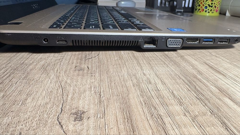 Ноутбук ASUS 500 gb HDD