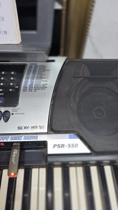 Orga Yamaha psr550 cu modulator usb