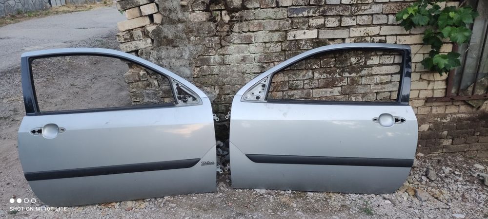 Врати за Форд Фокус Двуврат Мк1 Vrati Za Ford Focus Dvuvrat Mk1