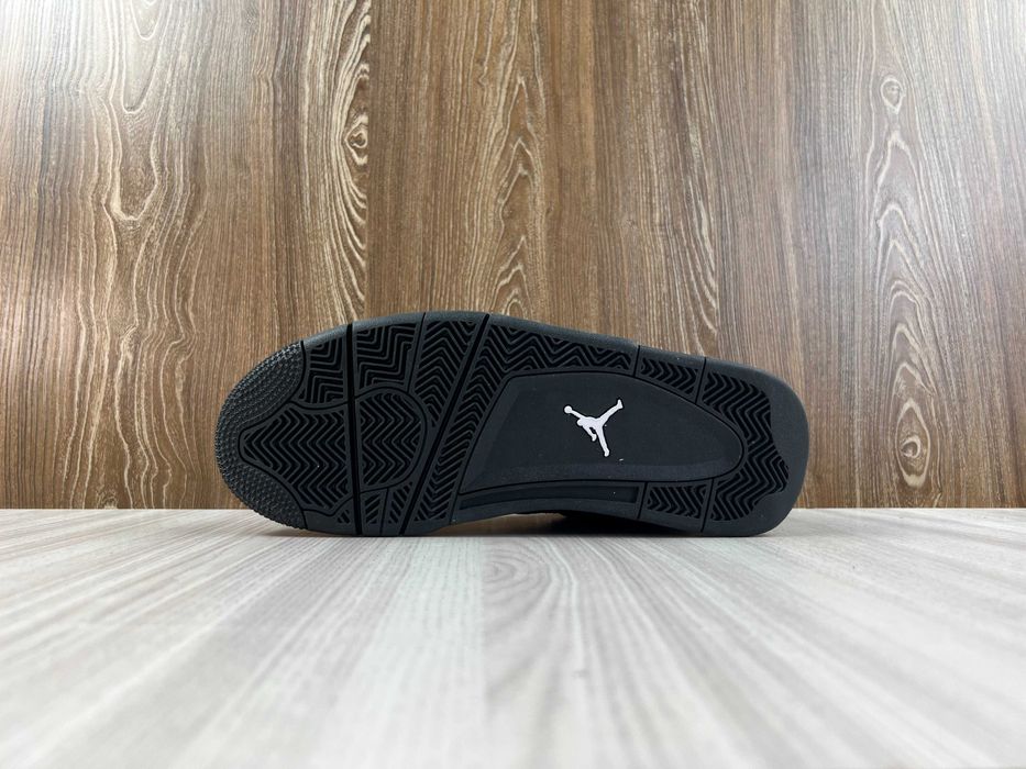 Нови Air Jordan 4 Black Cat