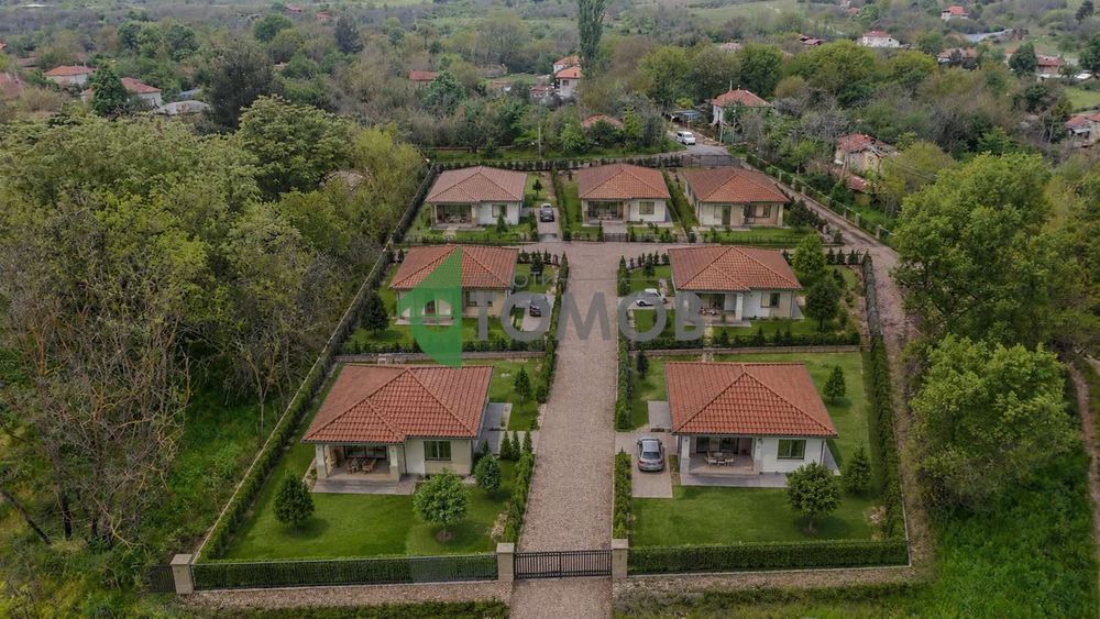 Парцел с отлична инвестиционна възможност в село Марково