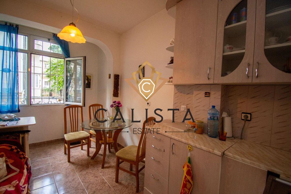 Дава се под наем Едностаен апартамент в София, Медицинска академия - 42 кв.м за 558.45 € - Снимка #2