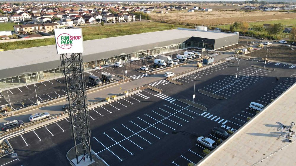 Inchirere spatiu comercial 120 mp - Funshop Park Mosnita (Timis)