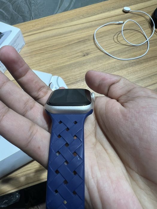 Apple watch series 8/41 99%