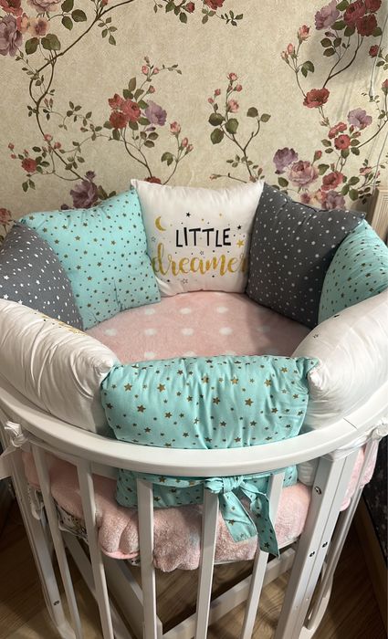 Детская кроватка