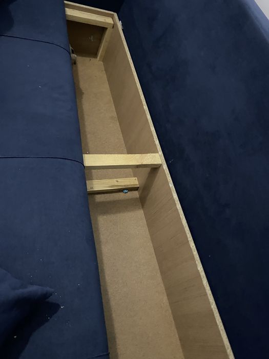 Продается диван в хорошем состояние