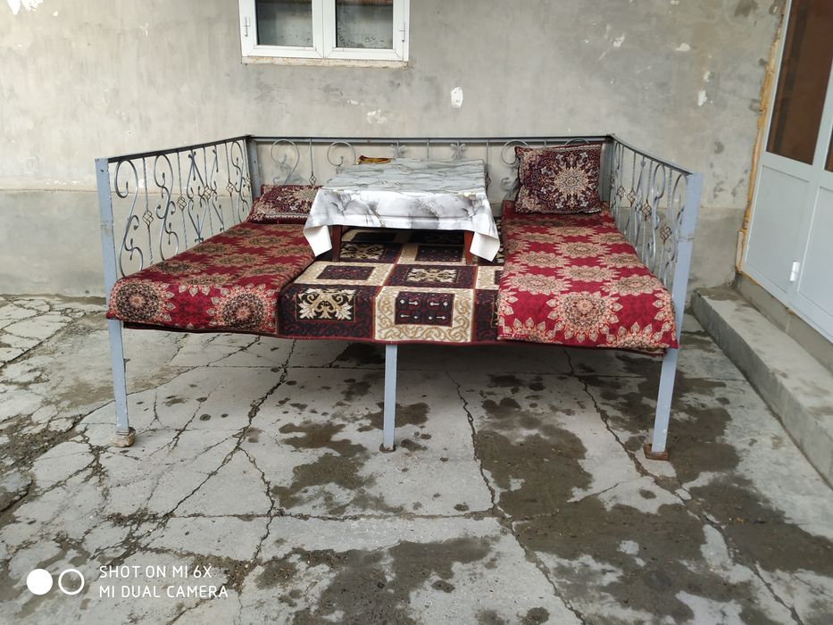 Tapchan,kravat sotiladi.