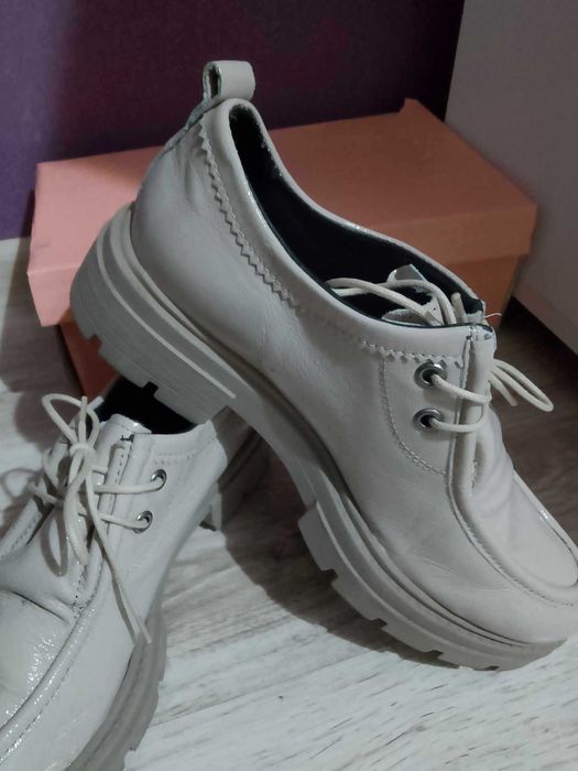 Дамски есенни обувки