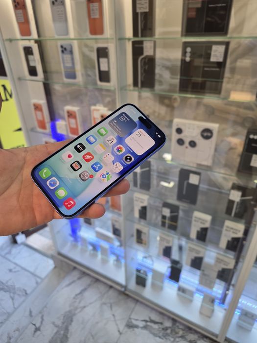 iPhone 16 128GB. Blue 89% Bateria