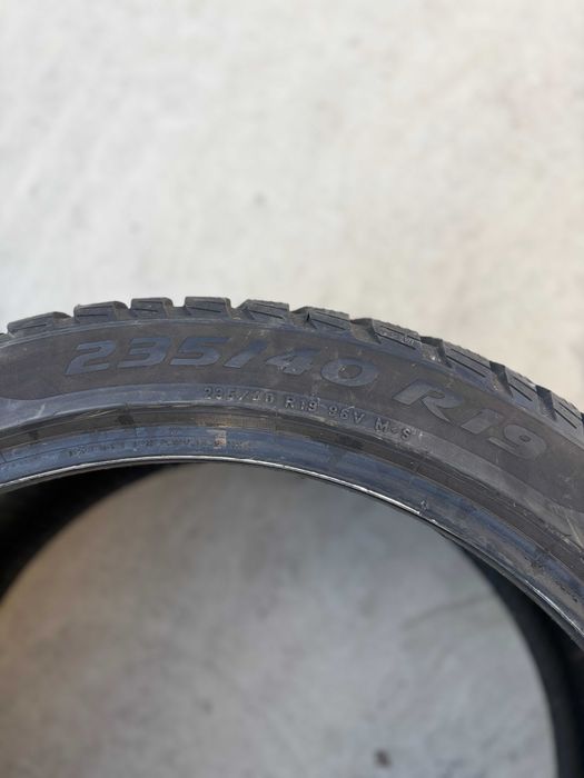 Pirelli 235/50R19- Stare foarte buna, livrare rapida, garantie!