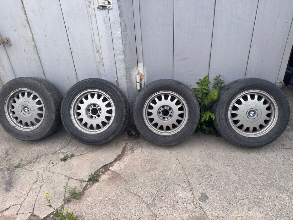 Продам комплект дисков R 16