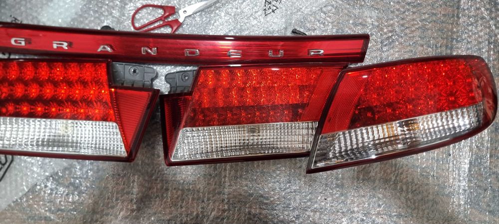 Hyundai Azera Grandeur  в сборе, стоп Фара Азера