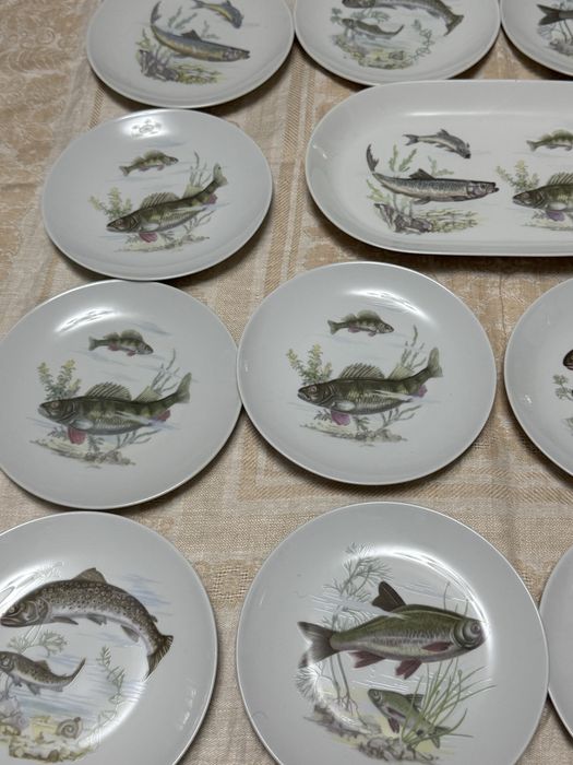 Набор гдр  новый на 18 персон