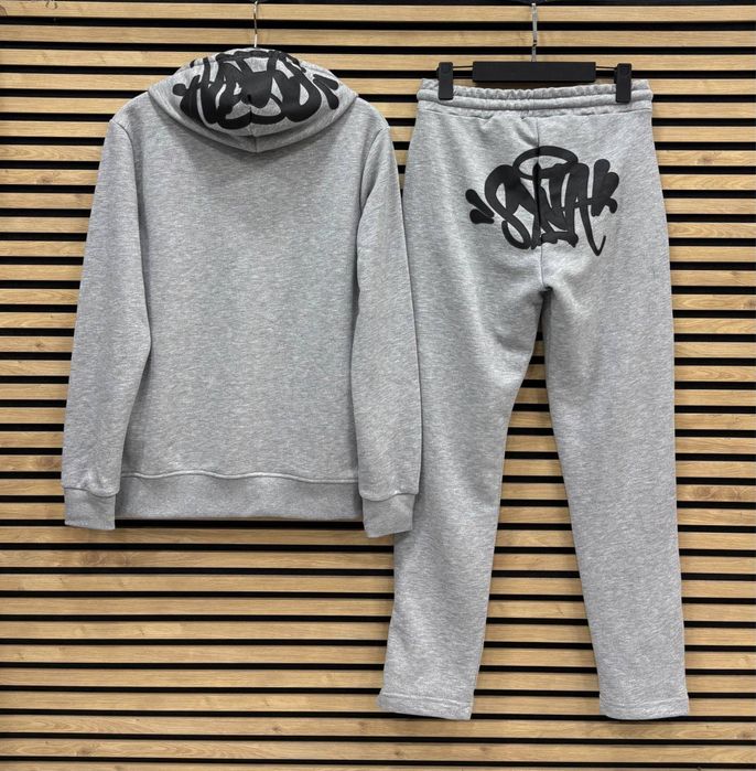 Мъжки екипи Essentials / Nike Tech Fleece / Syna World