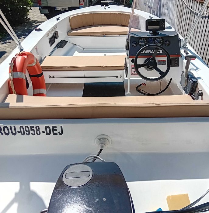 Barca , motor , peridoc inmatriculate