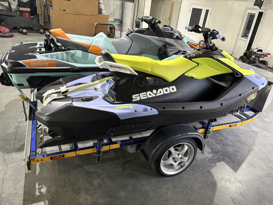 Vand skijeturi wake 230 si spark trixx 3