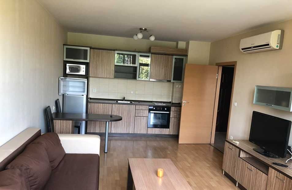 Двустаен апартамент в Каменица 1