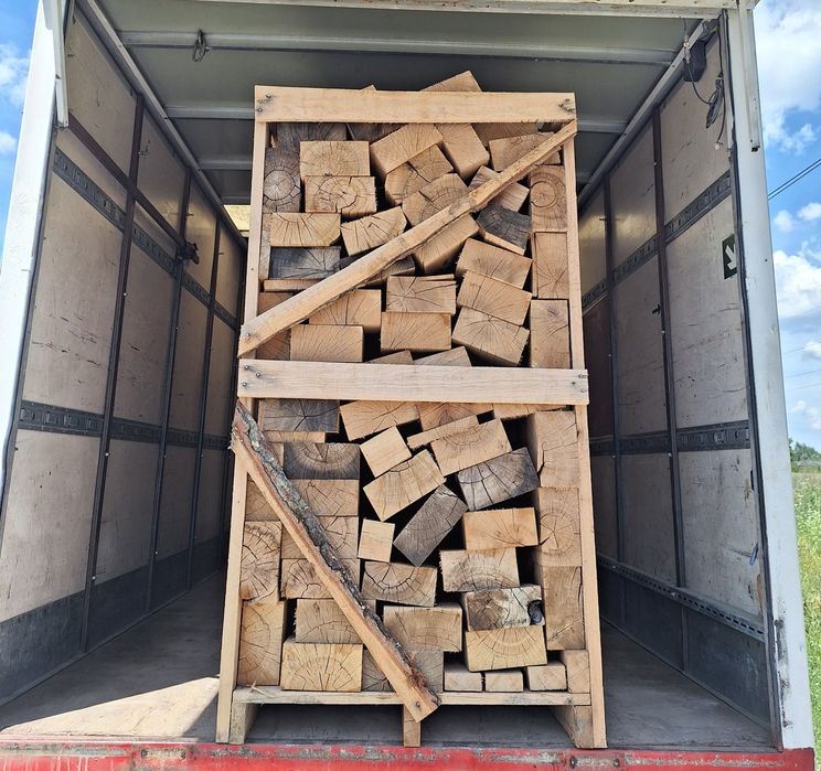 Depozit lemne de foc Arad grădiște Doar esență tare CER FAG CARPEN