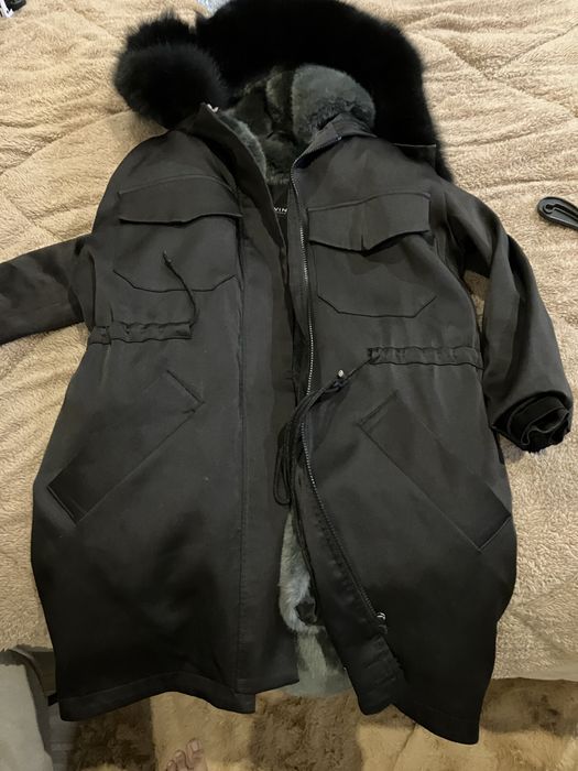 Черна парка Avin