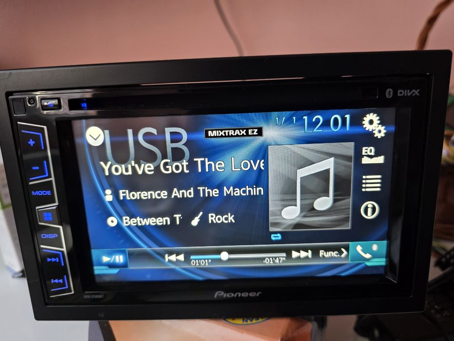 Продавам Pioneer AVH-X390BT