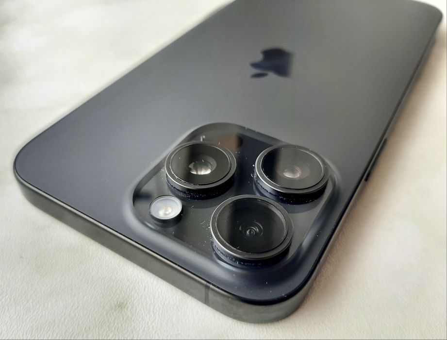 Продаю Iphone 15 Pro Max 256 GB