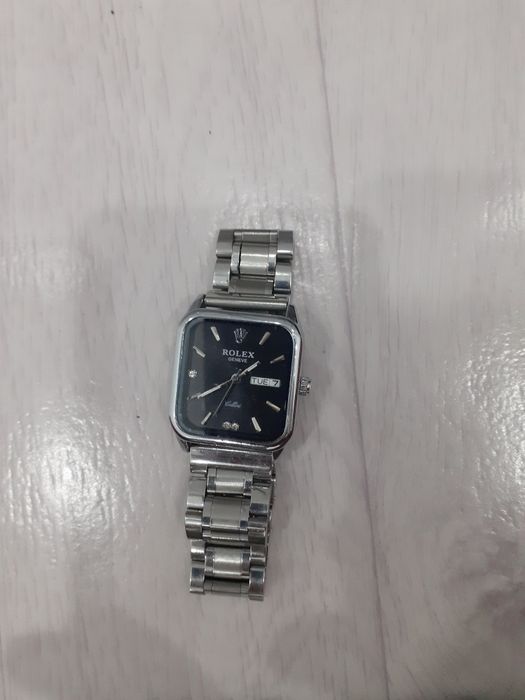 Продам часы Rolex Geneve