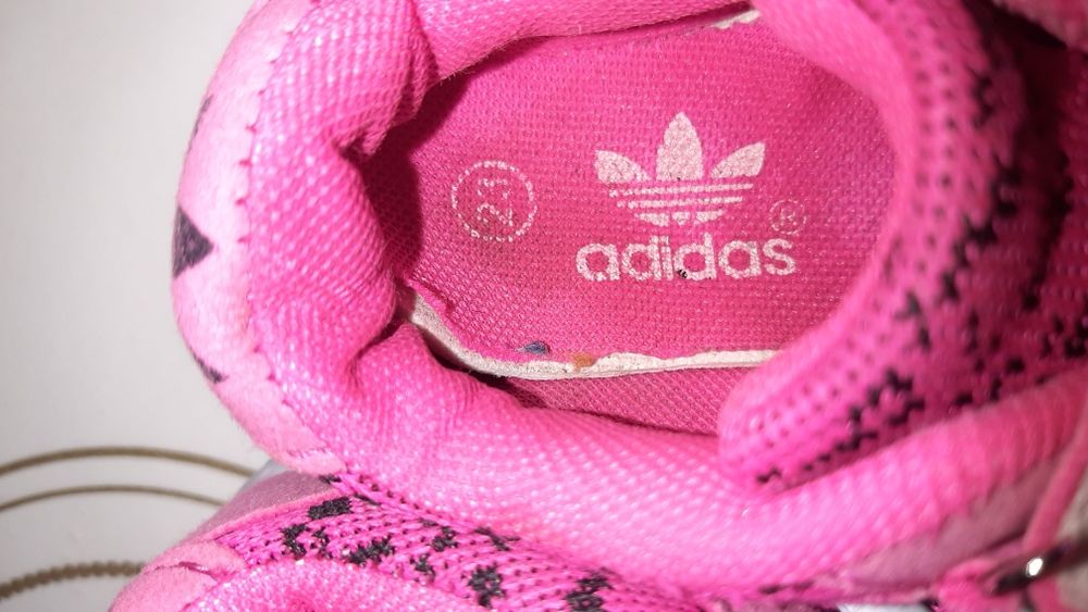 Кроссовки детские