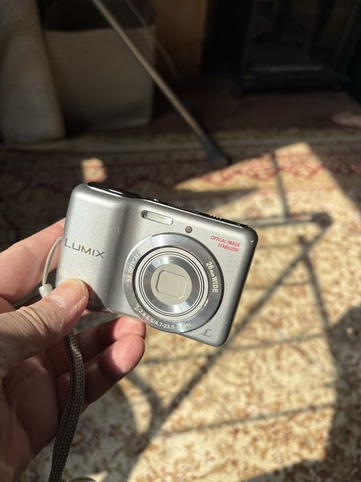 Фотоаппарат цифровой