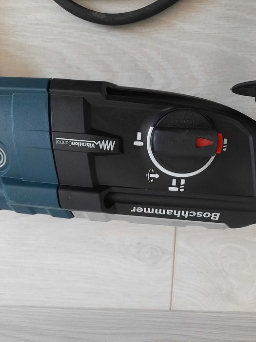 Bosch GBH 2-28 перфоратор