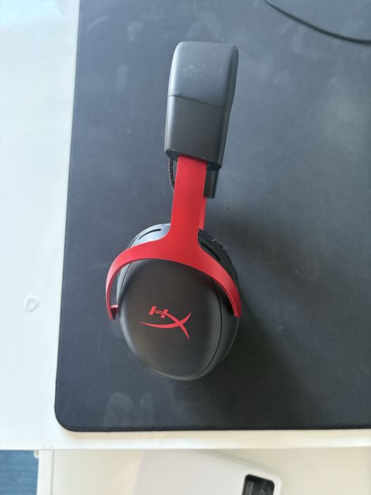 Căști Gaming HyperX Cloud III Wireless (Doar căștile, fără stick USB/microfon)