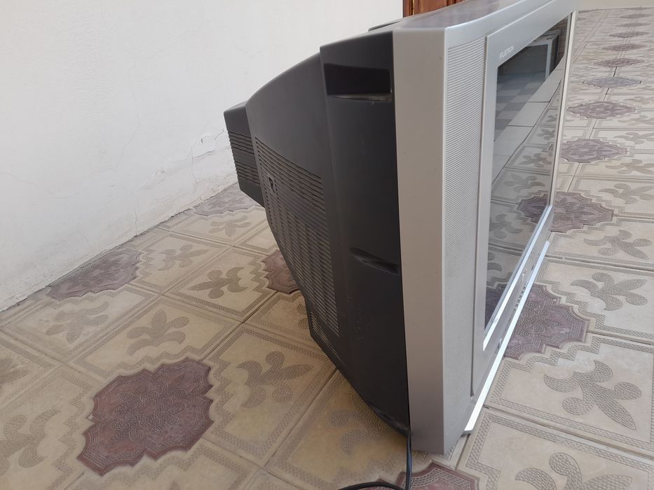 Телевизор японский