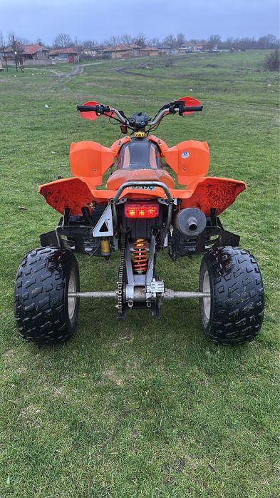 Продавам АТВ 200и 300кубика