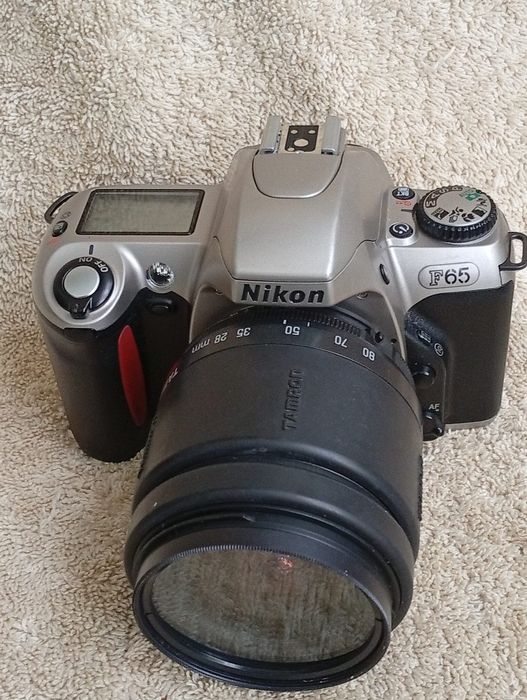 Aparat foto Nikon F 65