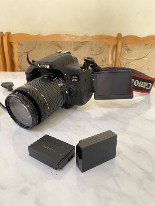 Canon 750 D komplekt 2 ta batareya i zaryadchik