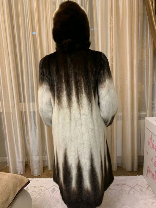 Продам срочно шубу греческую