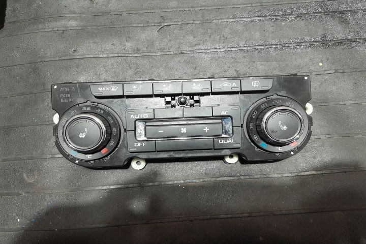 Comanda clima 3T0907044AS 3T0907044AS Skoda Octavia a 2-a generatie (