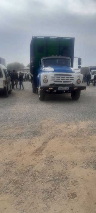 Zil 130 sotiladi 1981-yil ishlab chiqarilgan