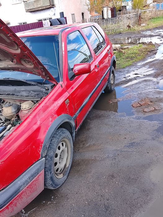 Продам авто фольцвагин б 3
